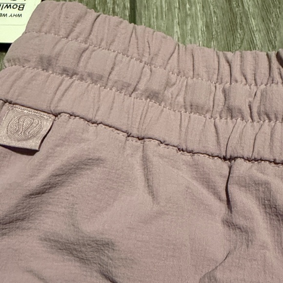Lululemon Men's Bowline Short 8” - NWT - Picture 5 of 7
